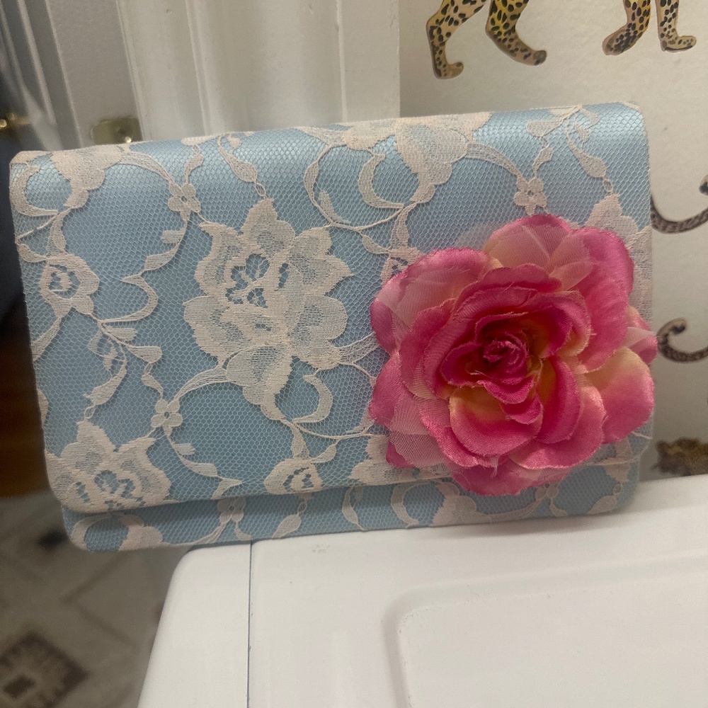 Vintage Timi & Leslie clutch